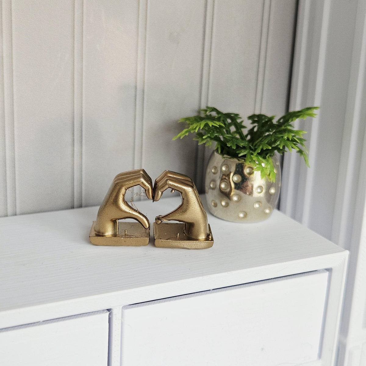 Dolls House Heart Hands Ornament | Mini Bookends | Gold, Silver or Copper | 1:12 Scale