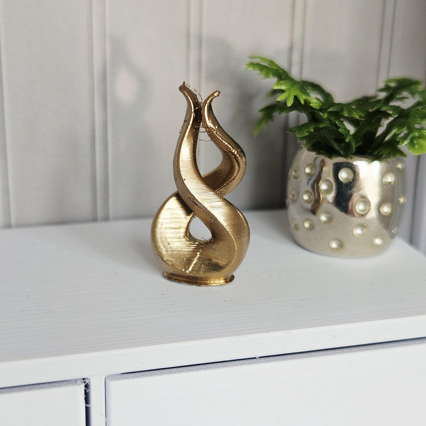 Dolls House Modern Abstract Flame Sculpture Ornament, 12th Scale