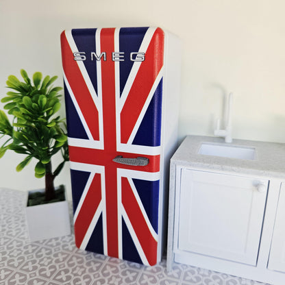 Union Jack SMEG-Style Fridge – alternate view 5 | 1:12 scale dolls house miniature