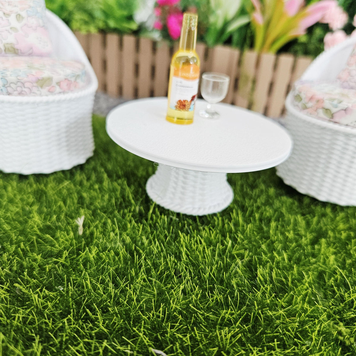 Dolls House Garden Chair Set, White, 12th scale, Miniature