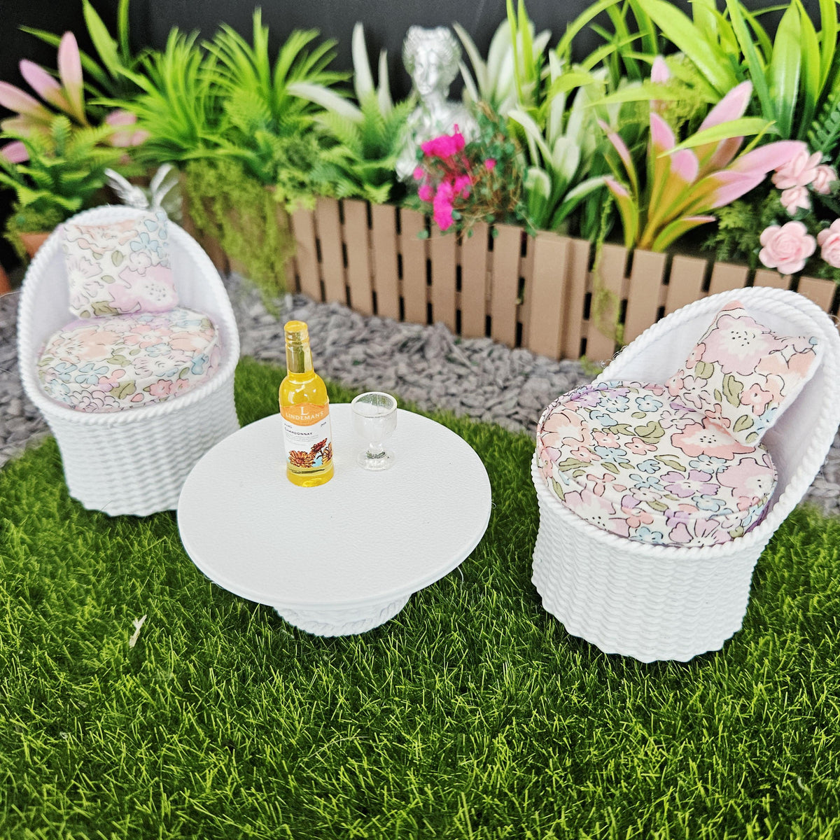 Dolls House Garden Chair Set, White, 12th scale, Miniature