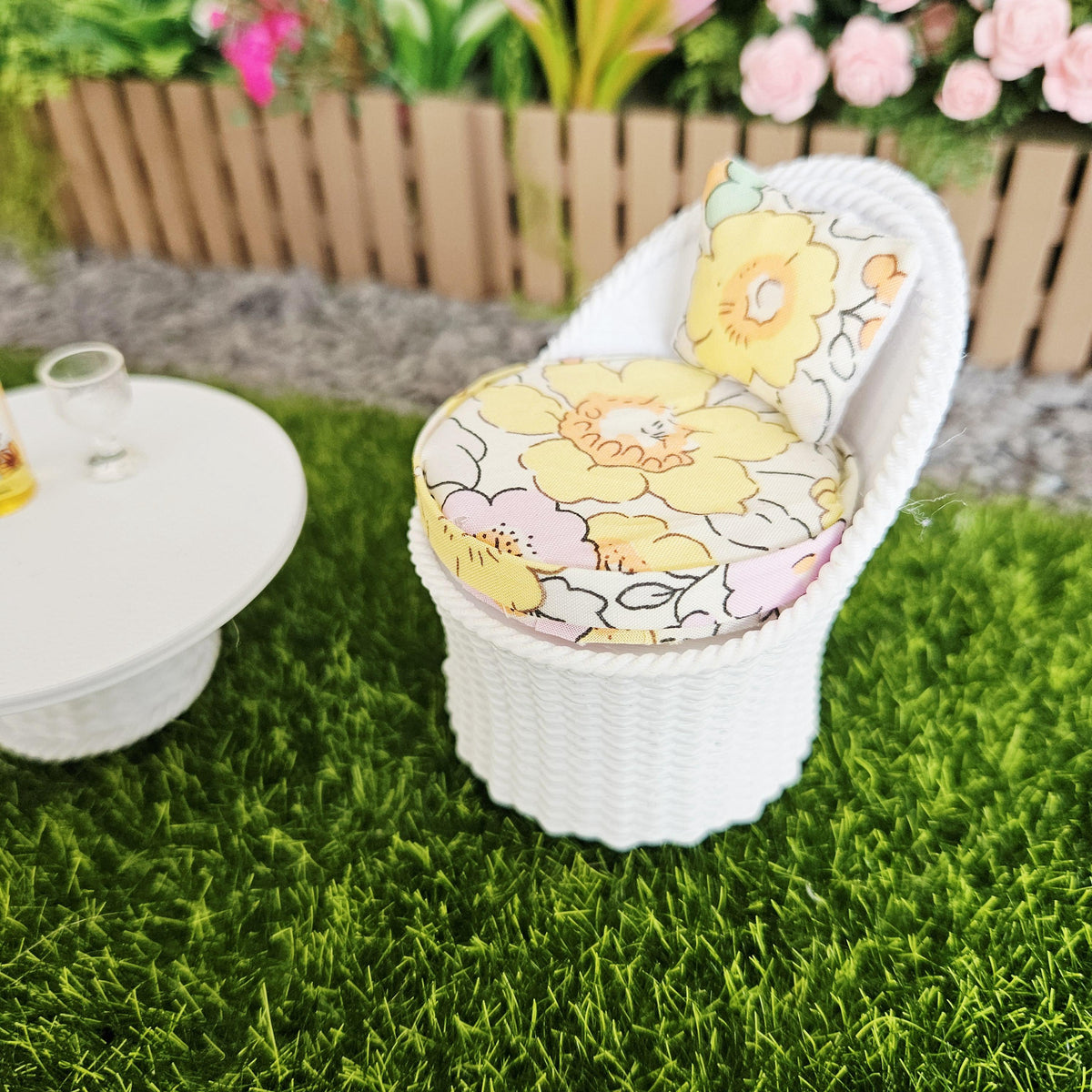 Dolls House Garden Chair Set, White, 12th scale, Miniature