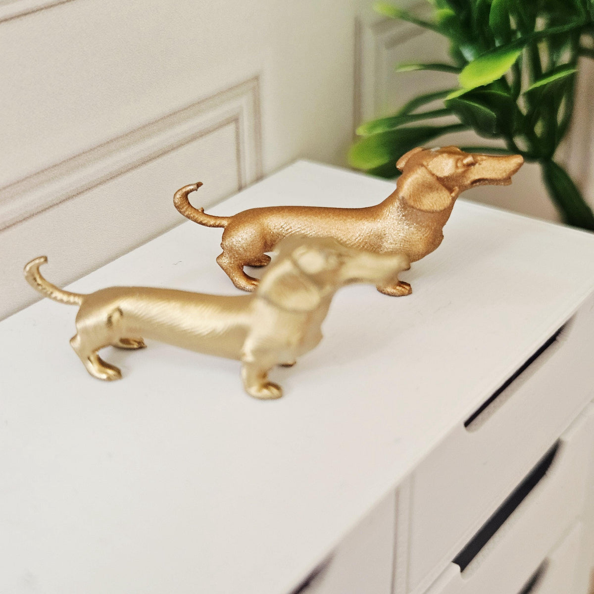 Sausage Dog Ornament | Dachshund Miniature | Choice of Colours | 1:12 Scale