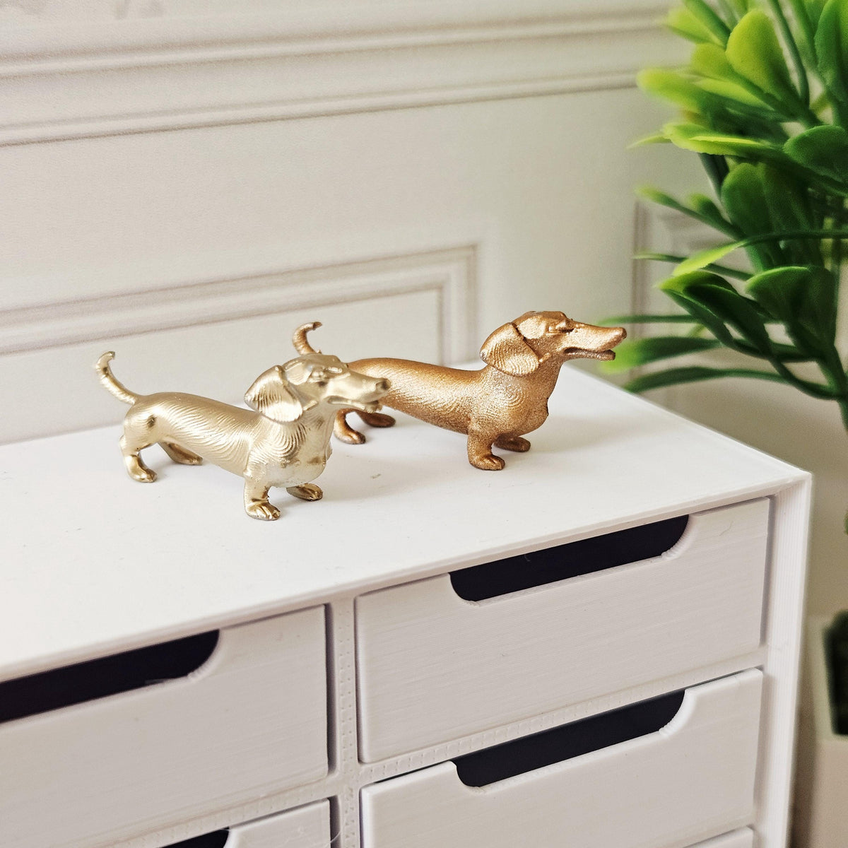 Sausage Dog Ornament | Dachshund Miniature | Choice of Colours | 1:12 Scale