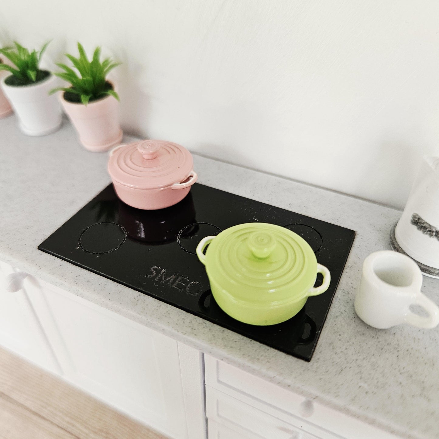Enamel Casserole Dish with Lid | Choice of Colours | Miniature Cookware | 1:12 Scale