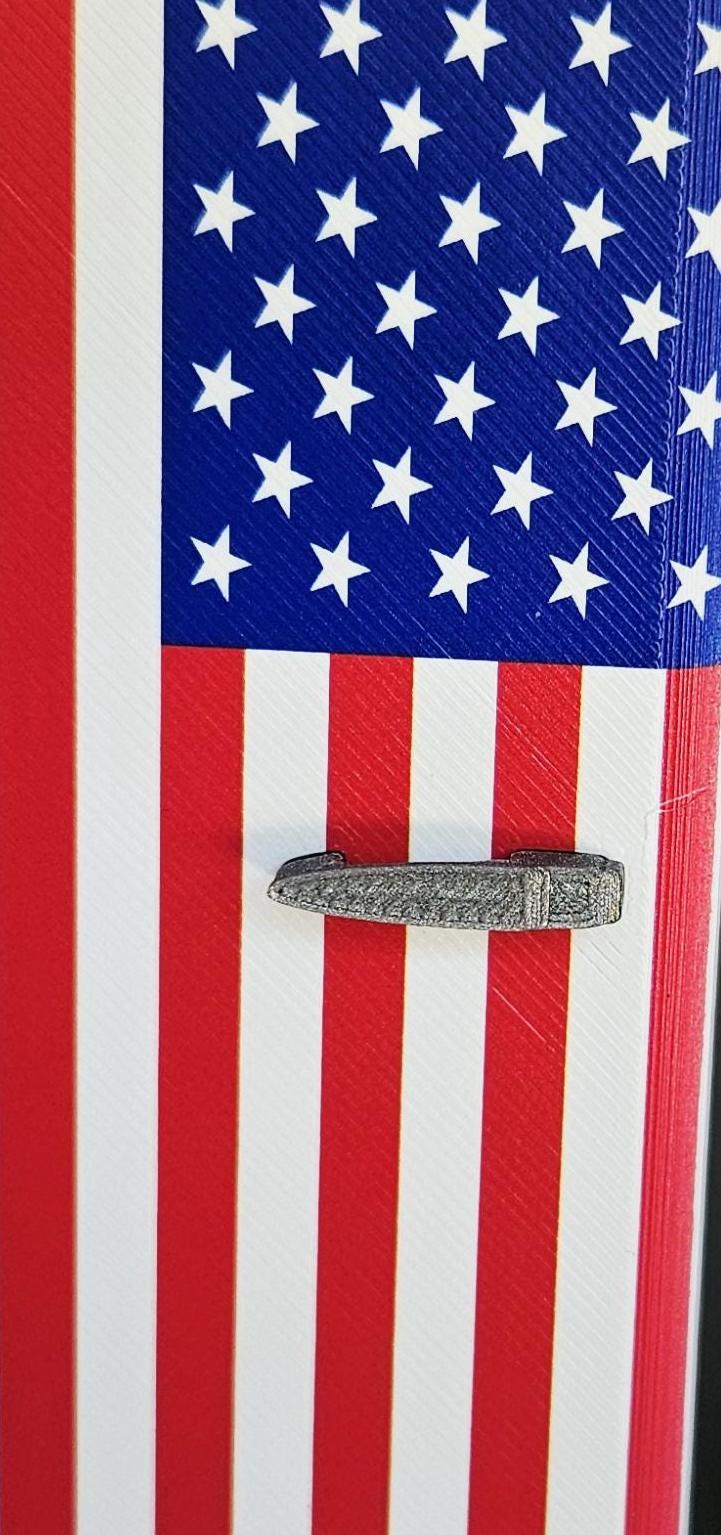 Dolls House USA Flag Fridge | Retro American Style Refrigerator | Opening Door | 1:12 Scale