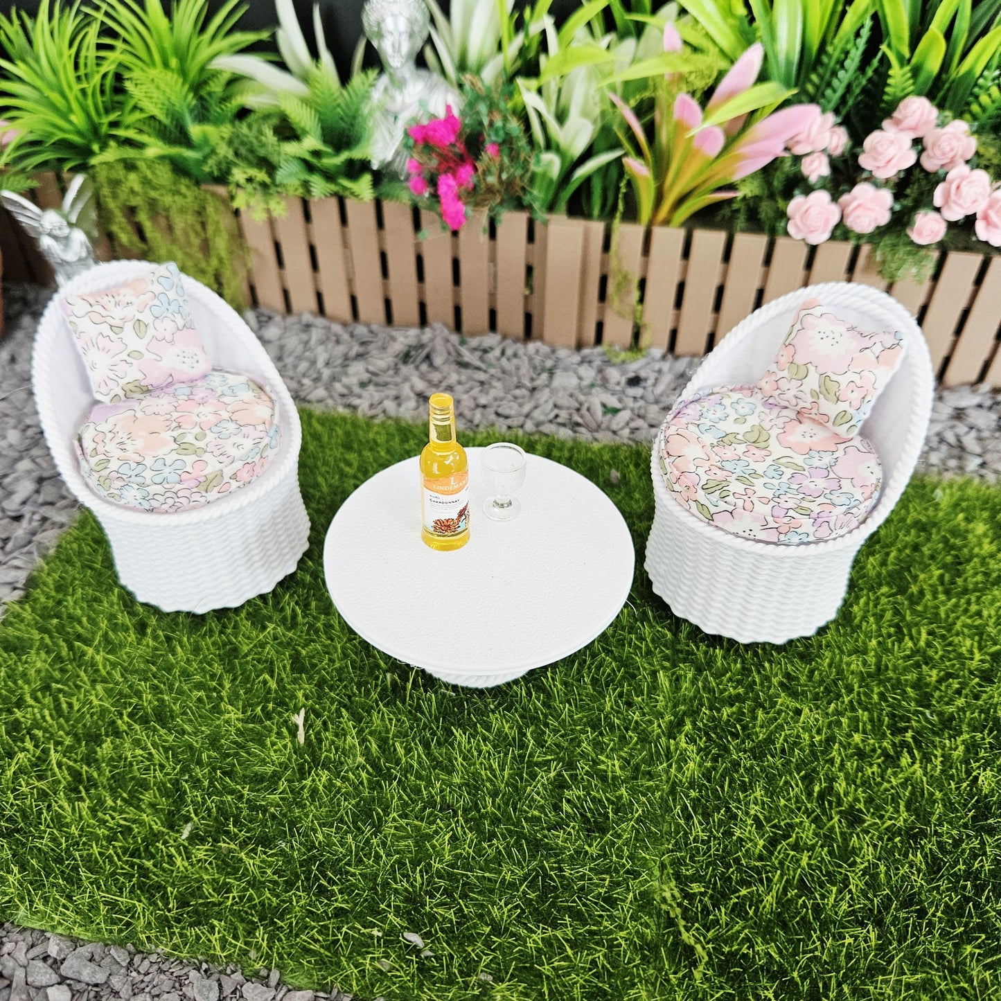 Dolls House Garden Chair Set, White, 12th scale, Miniature
