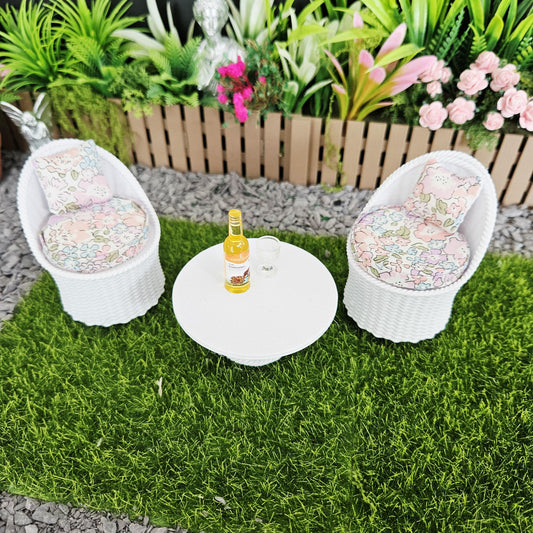Dolls House Garden Chair Set, White, 12th scale, Miniature