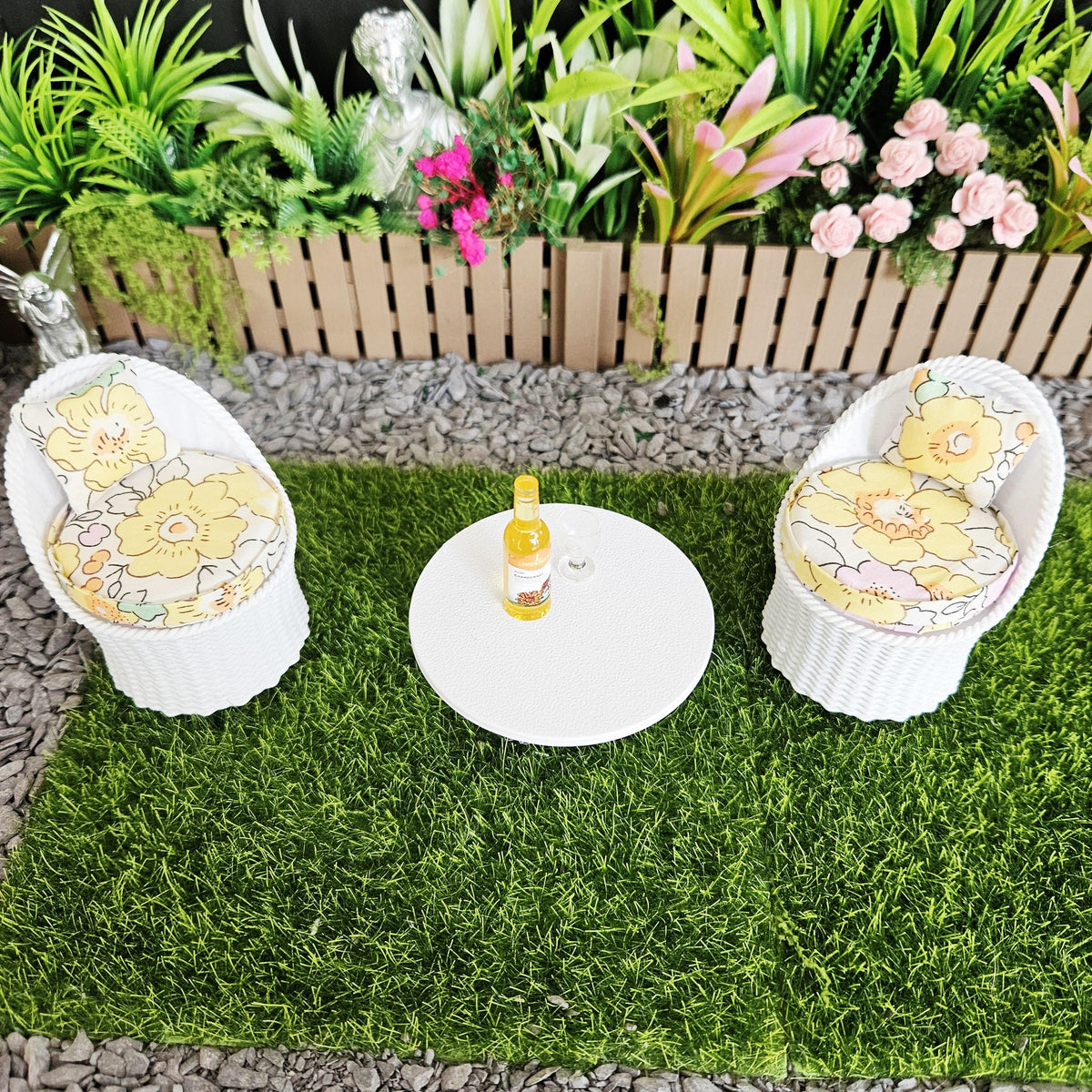 Dolls House Garden Chair Set, White, 12th scale, Miniature