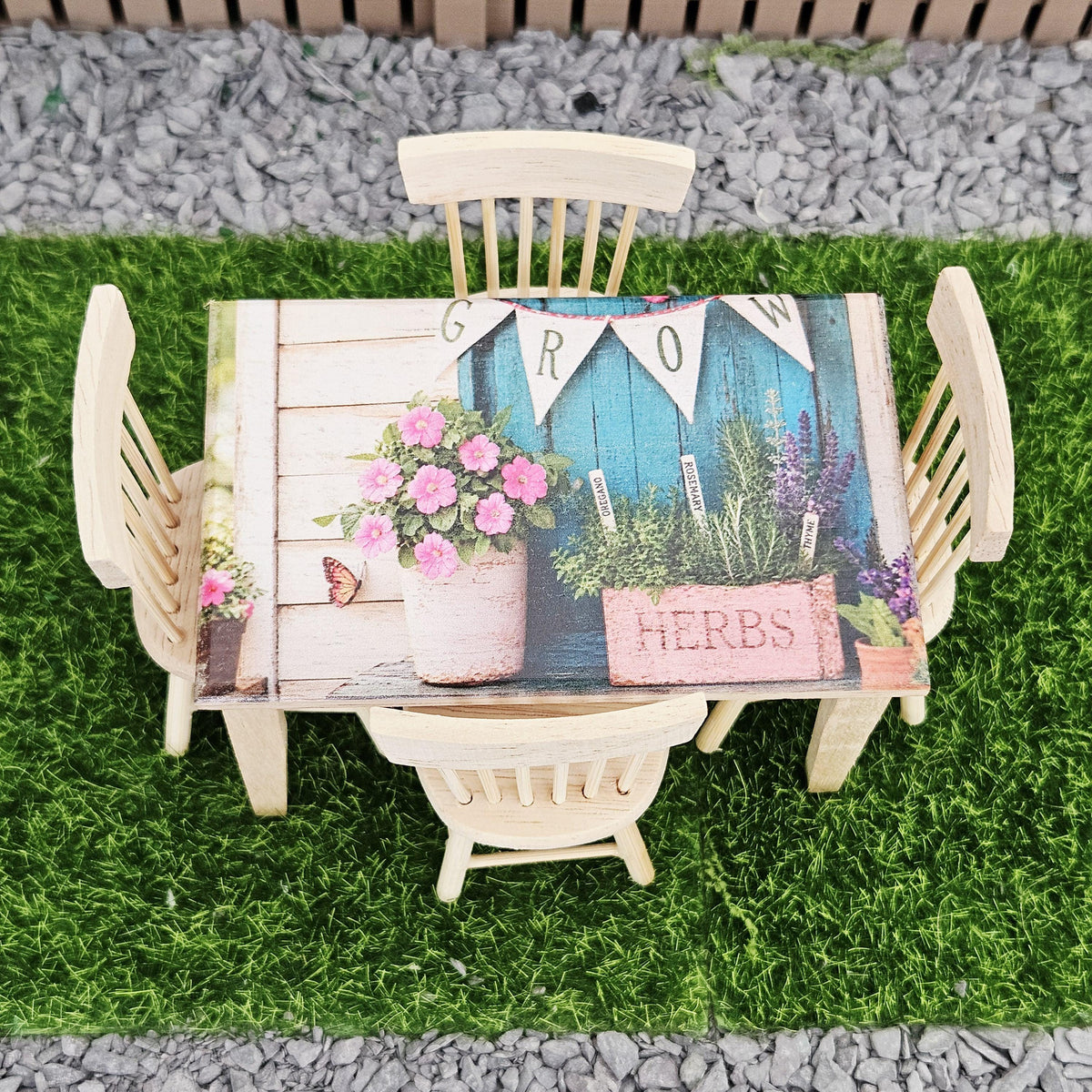 Wooden Garden Table and 4 Chairs  1:12th Scale