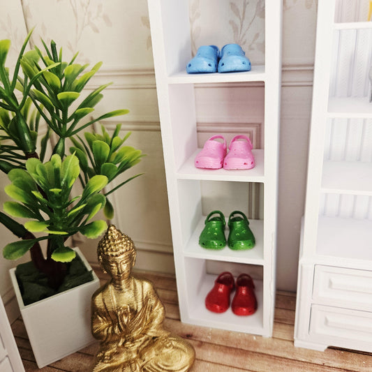 Crocs-Style Shoes – alternate view 2 | 1:12 scale dolls house miniature