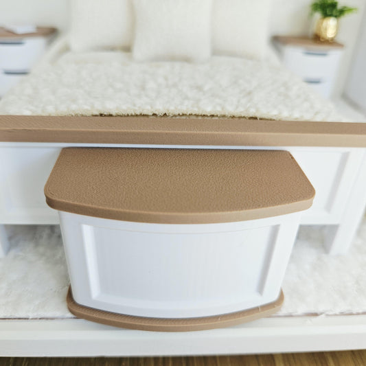 Curved Ottoman | 1:12 scale dolls house miniature