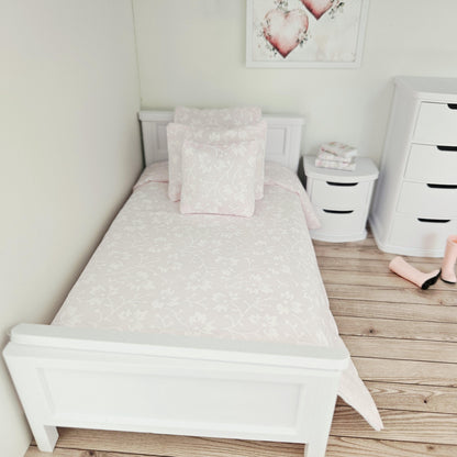 Pink Ditsy Floral Single Bedding Set – alternate view 2 | 1:12 scale dolls house miniature
