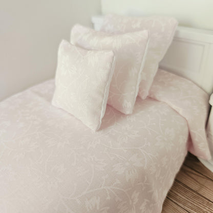 Pink Ditsy Floral Single Bedding Set – alternate view 3 | 1:12 scale dolls house miniature