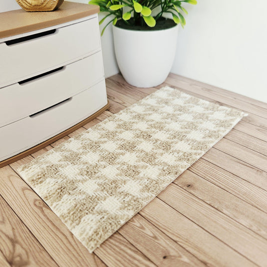 Beige Houndstooth Runner / Rug – alternate view 2 | 1:12 scale dolls house miniature