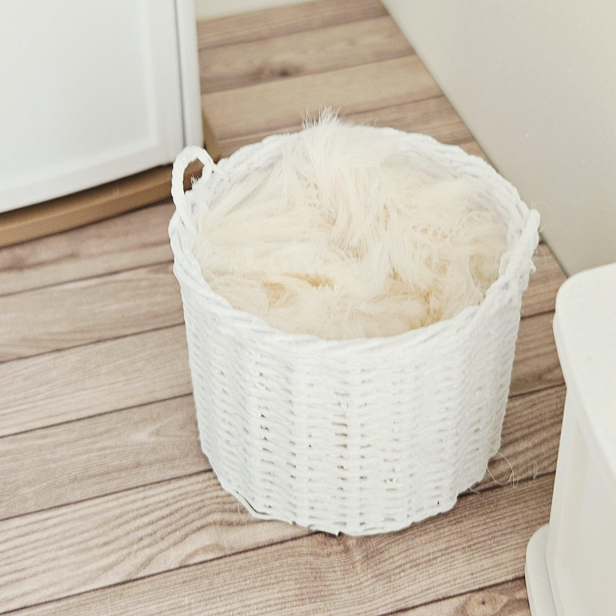 Wicker Basket – alternate view 6 | 1:12 scale dolls house miniature