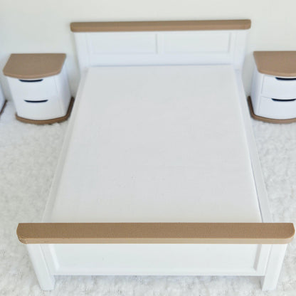 Double Bed with Handmade Mattress – alternate view 5 | 1:12 scale dolls house miniature