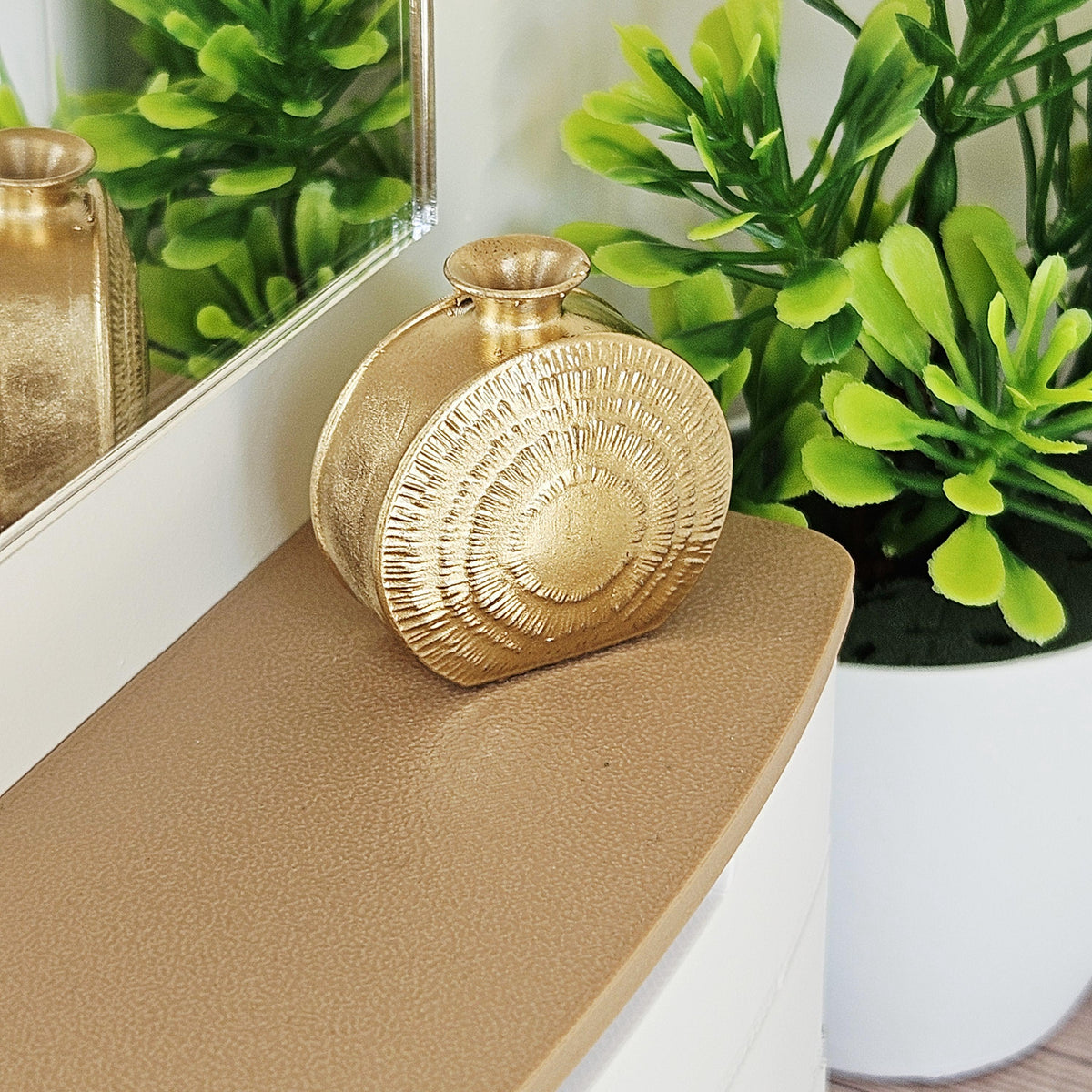 Modern Vase – alternate view 5 | 1:12 scale dolls house miniature
