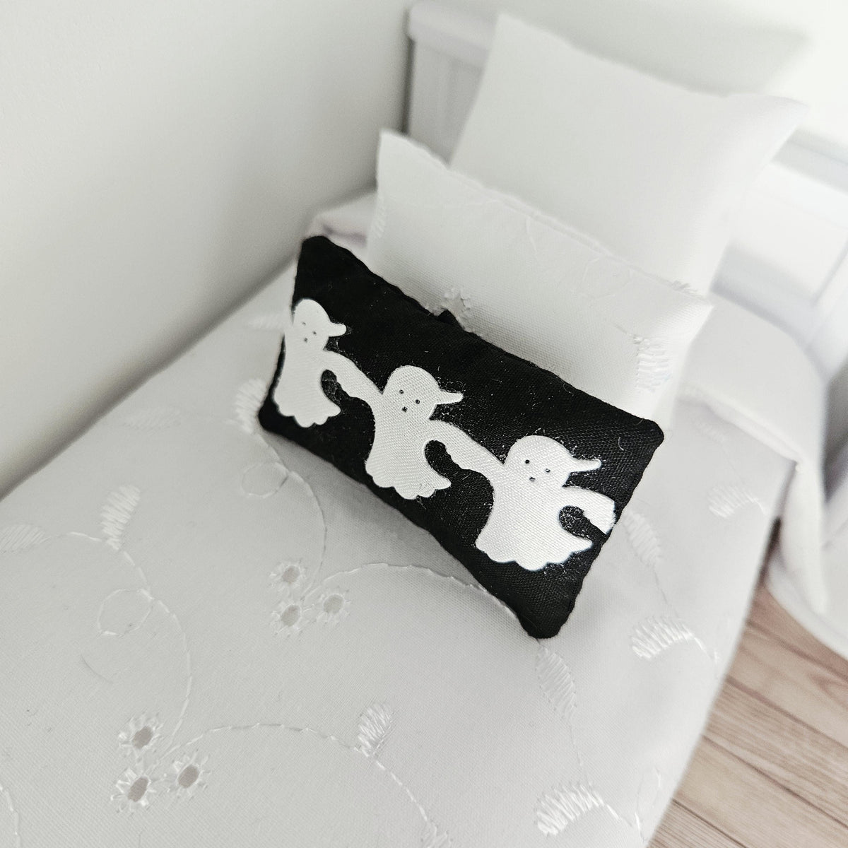Halloween Ghost Cushion – alternate view 4 | 1:12 scale dolls house miniature