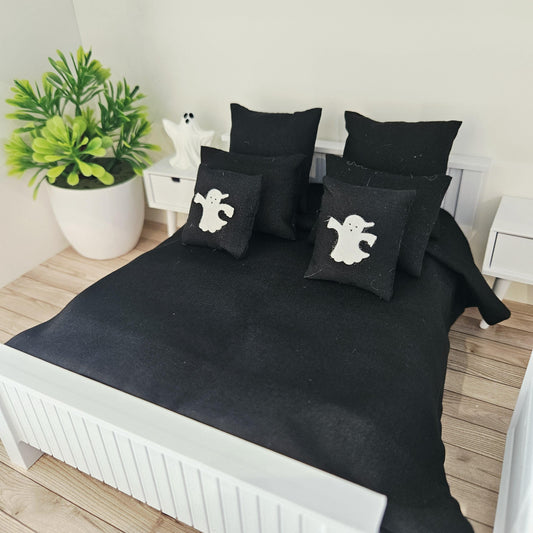 Black Ghost Halloween Double Bedding | 1:12 scale dolls house miniature