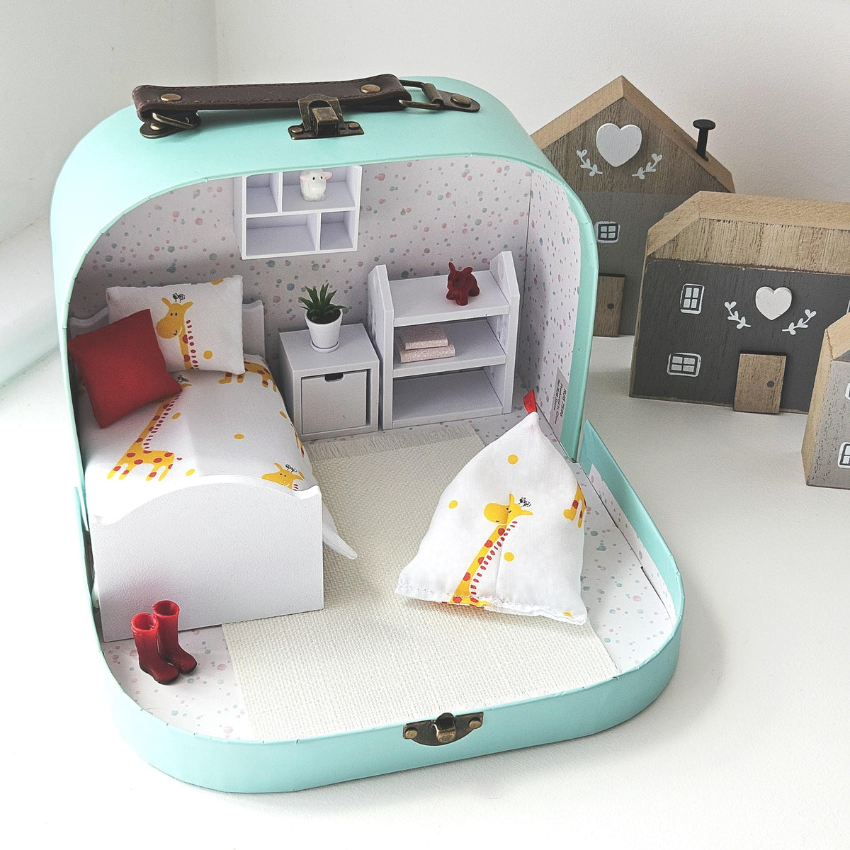 Giraffe Suitcase Dollhouse | 1:12 scale dolls house miniature