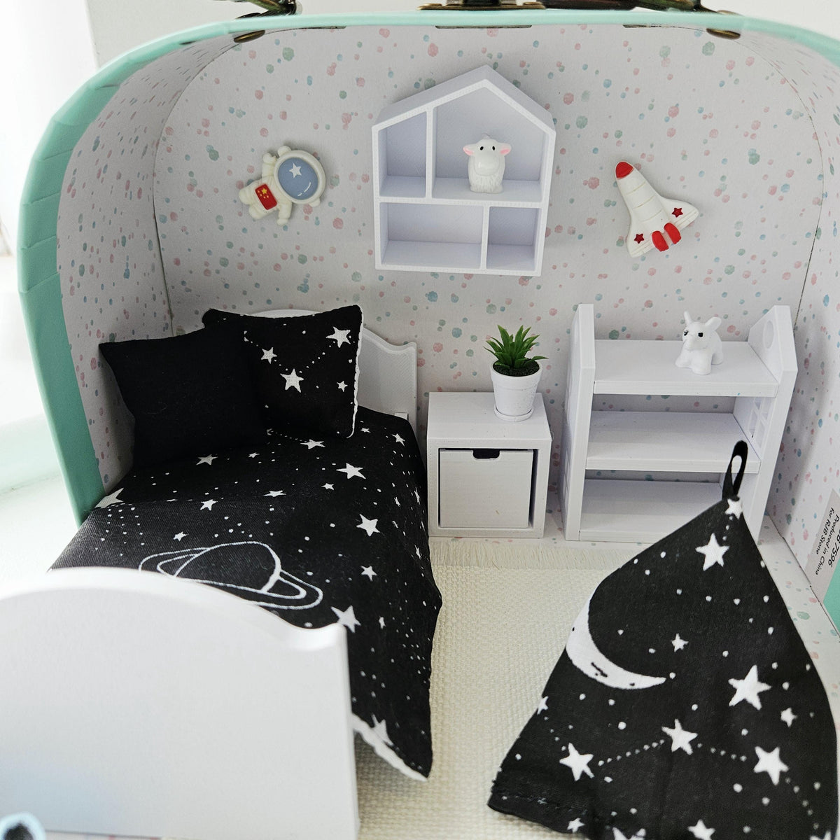 Black Space Suitcase Dollhouse – alternate view 5 | 1:12 scale dolls house miniature
