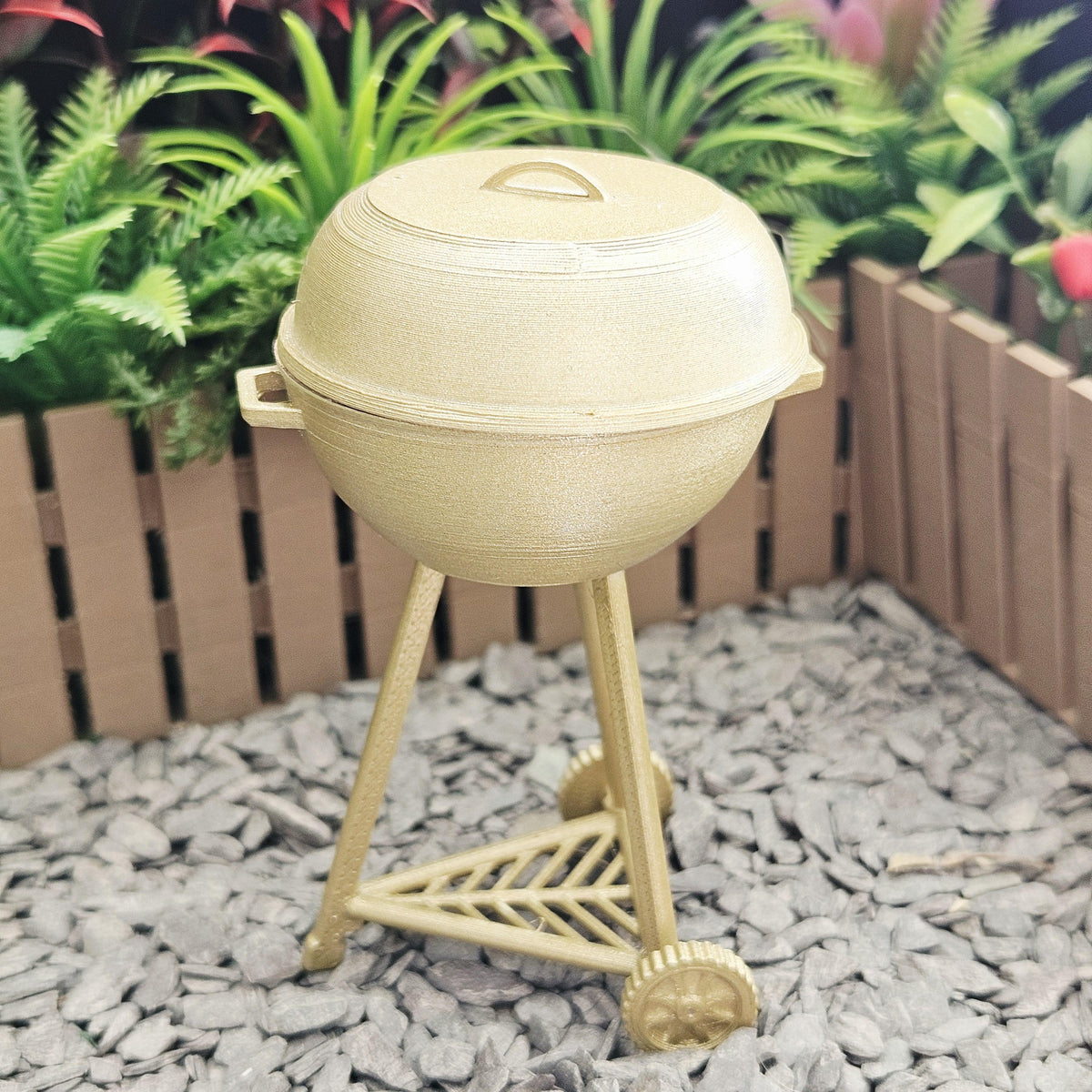 Kettle Charcoal BBQ – alternate view 16 | 1:12 scale dolls house miniature
