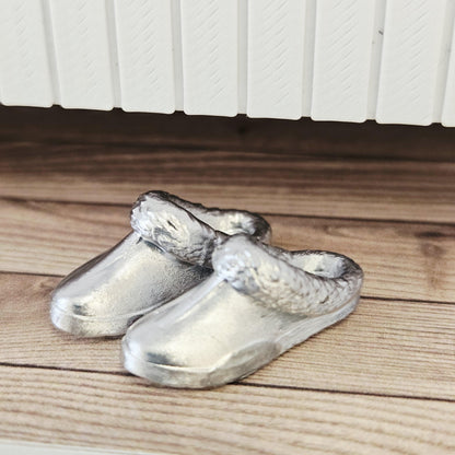 Slippers – alternate view 6 | 1:12 scale dolls house miniature