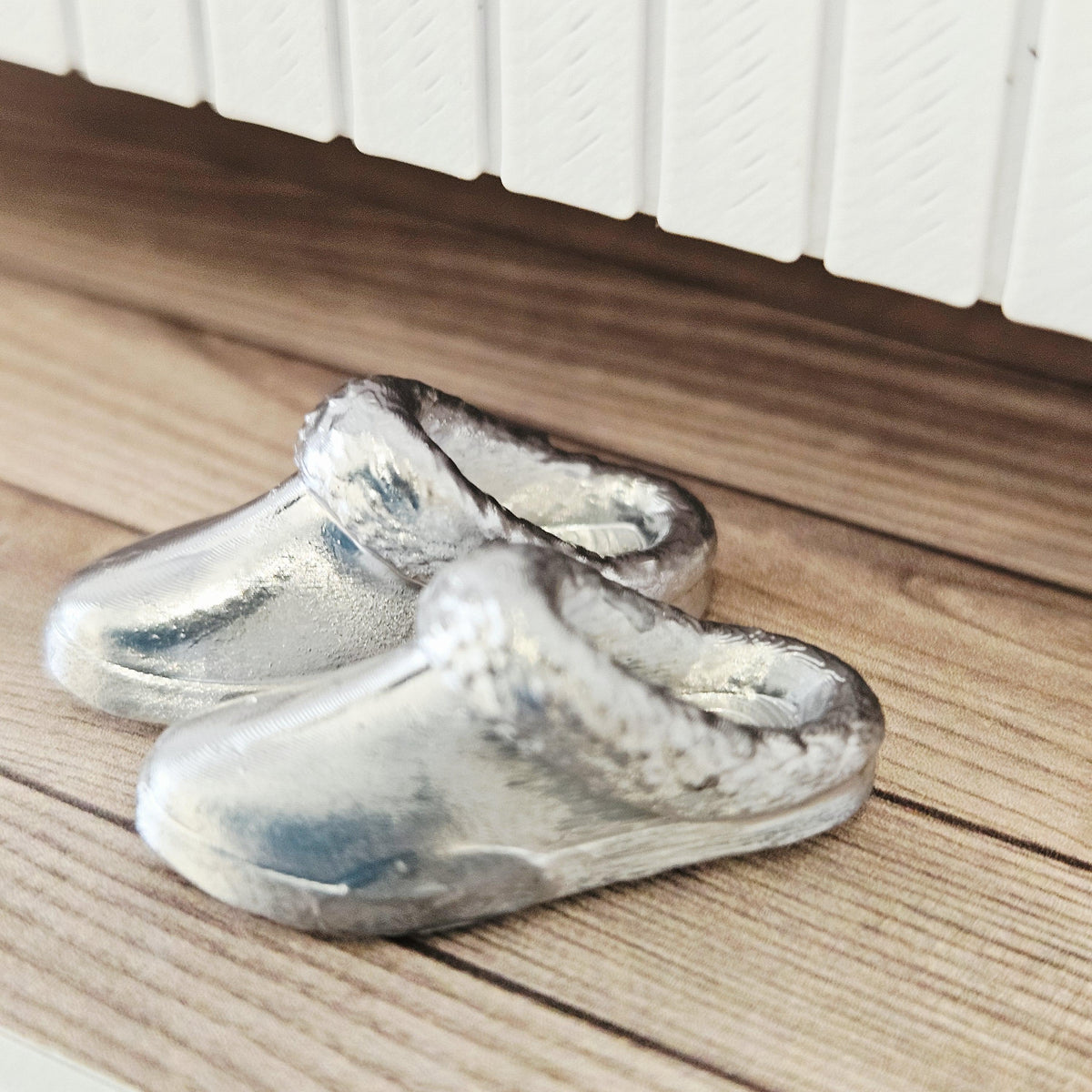 Slippers – alternate view 7 | 1:12 scale dolls house miniature
