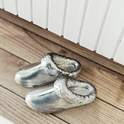 Slippers – alternate view 8 | 1:12 scale dolls house miniature