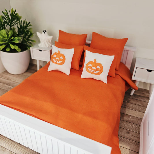 Pumpkin Halloween Double Bedding | 1:12 scale dolls house miniature