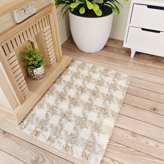 Small Beige Houndstooth Rug | 1:12 scale dolls house miniature