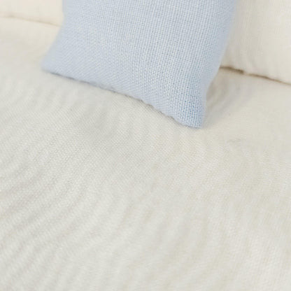 Blue & White Beach Double Bedding Set – alternate view 5 | 1:12 scale dolls house miniature