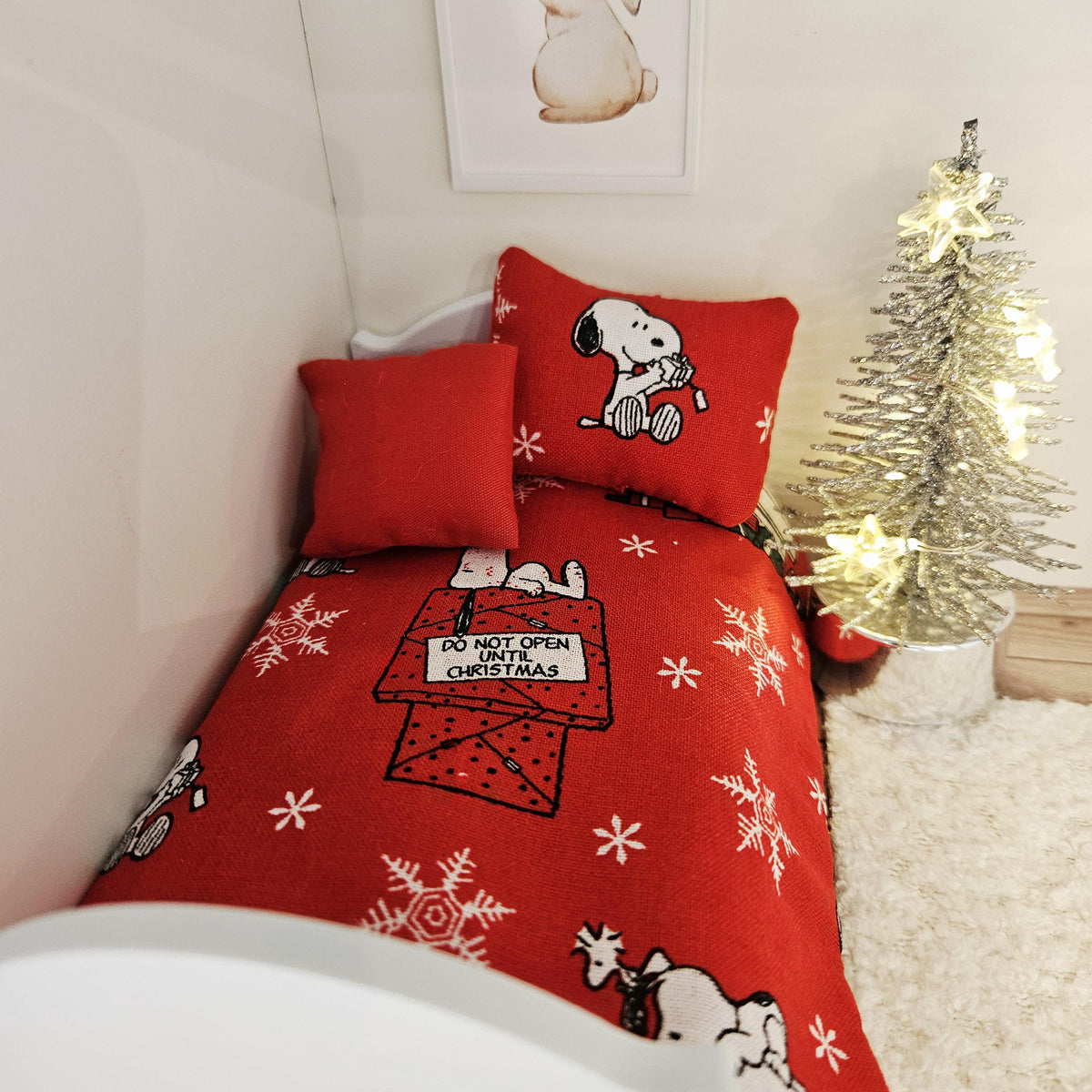 snoopy christmas junior bedding set in a 1:12 scale dolls house display, detail view 5