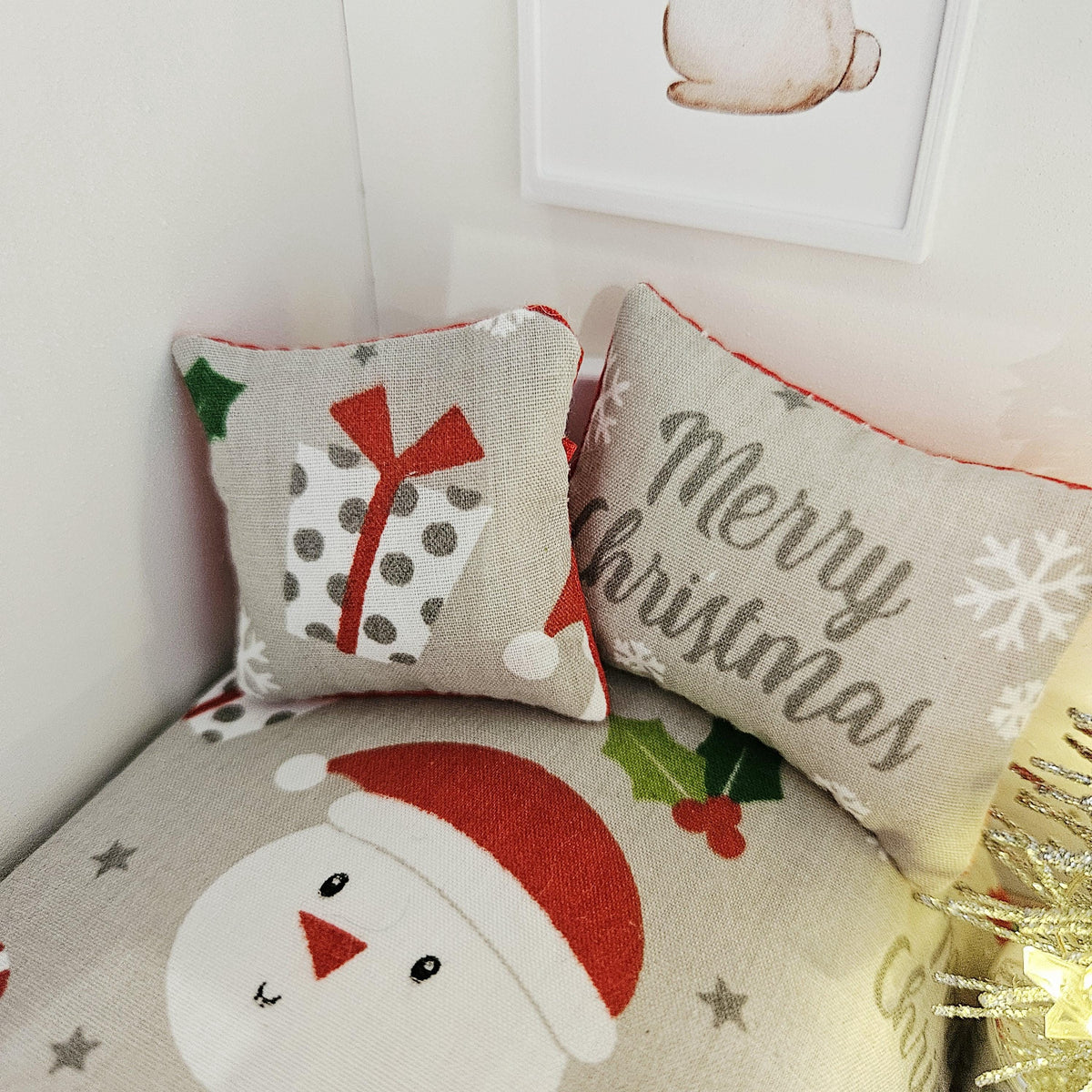 christmas snowman junior bedding set in a 1:12 scale dolls house display, detail view 3