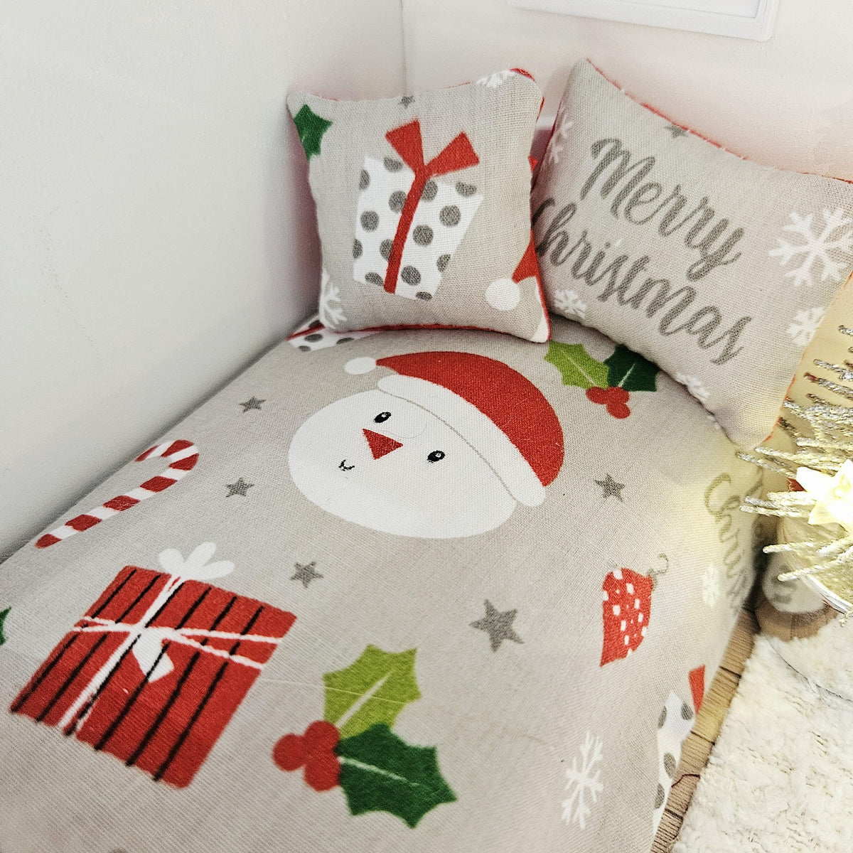 christmas snowman junior bedding set in a 1:12 scale dolls house display, detail view 4