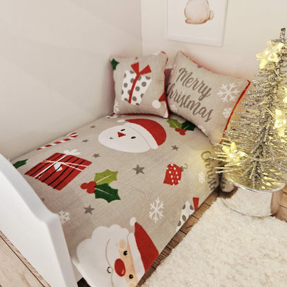 christmas snowman junior bedding set in a 1:12 scale dolls house display, detail view 6