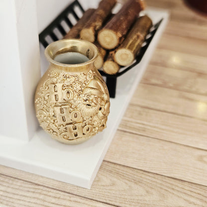 Gold santa ho ho ho vase in a 1:12 scale dolls house display, detail view 3